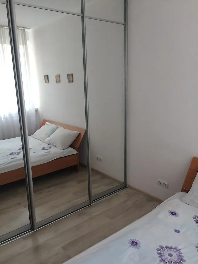 Cozy Apartment Near The Airport 
