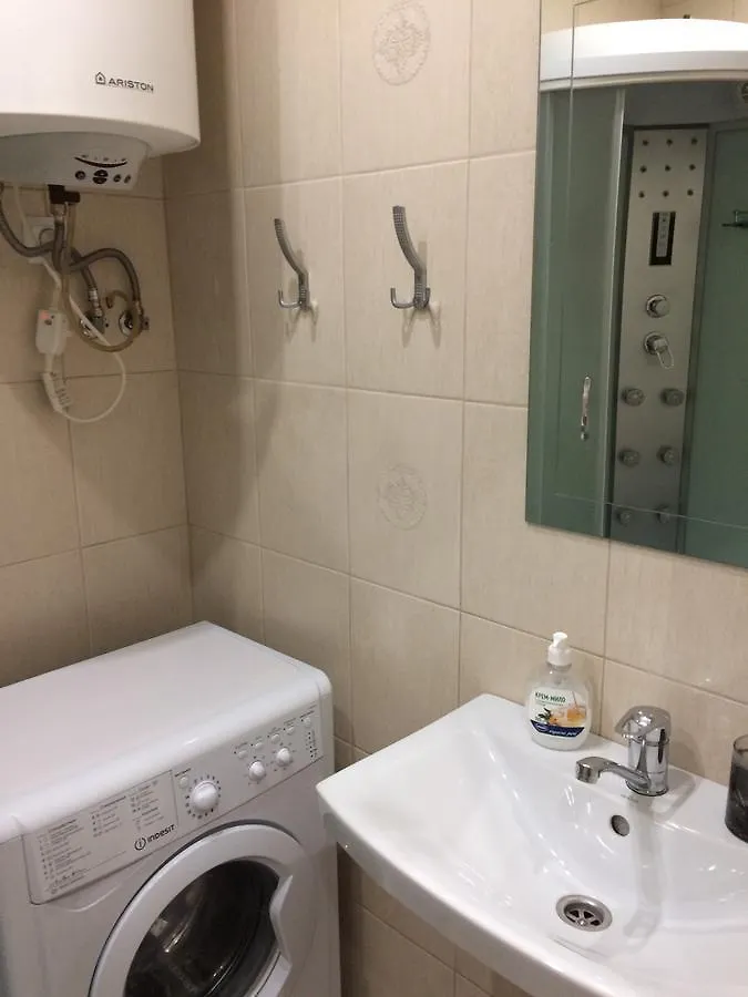 Cozy Apartment Near The Airport 
