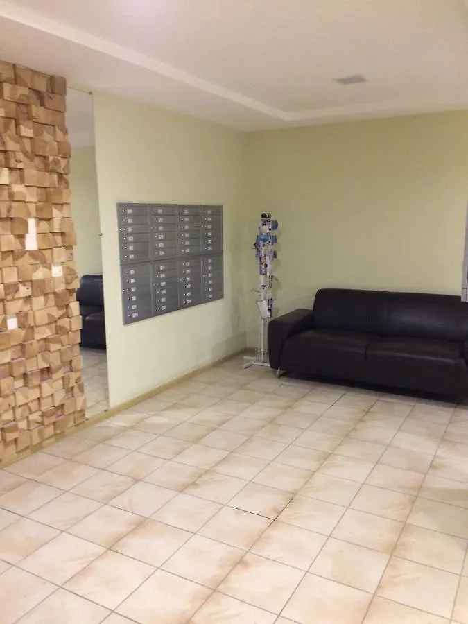 Cozy Apartment Near The Airport 